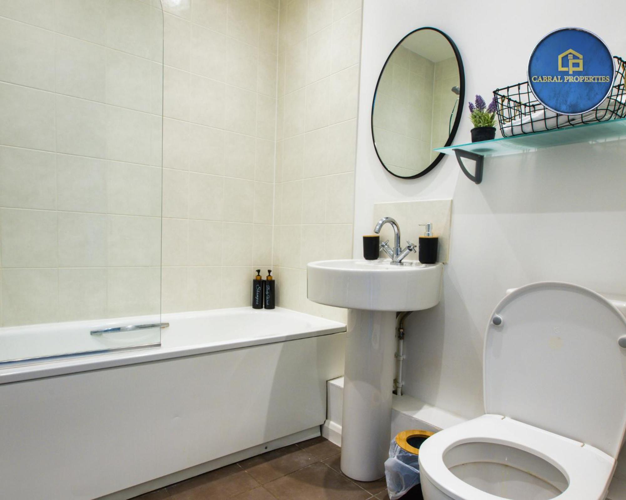 2 Bedroom House By Cabral Properties Monthly Special Price Reading Extérieur photo