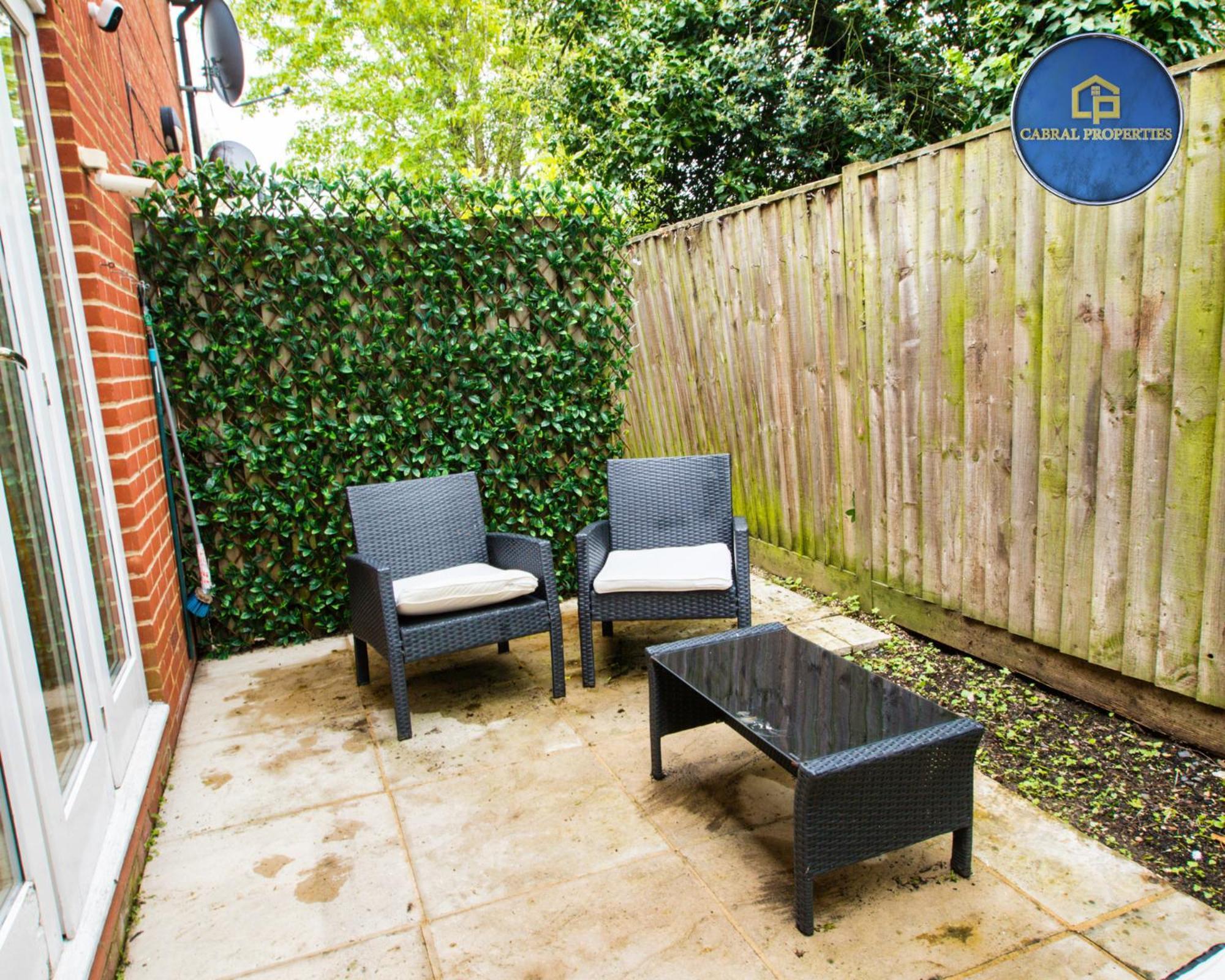2 Bedroom House By Cabral Properties Monthly Special Price Reading Extérieur photo